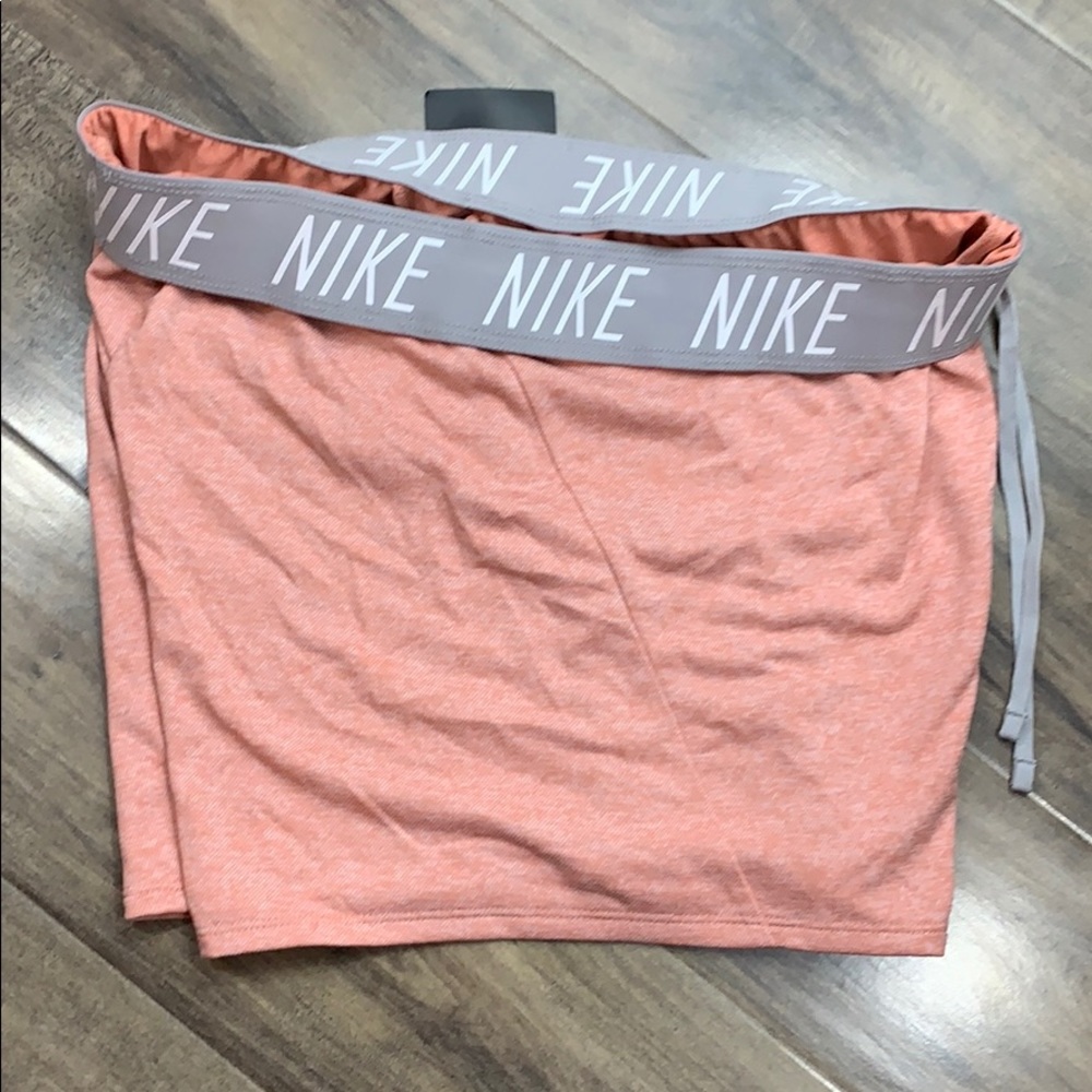 NIKE Women’s running shorts with Dri-Fit Technolog - Picture 6 of 13